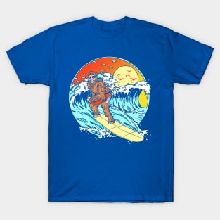 Surfing Bigfoot Funny Beach Sasquatch Surfer Waves Retro 80s T-Shirt